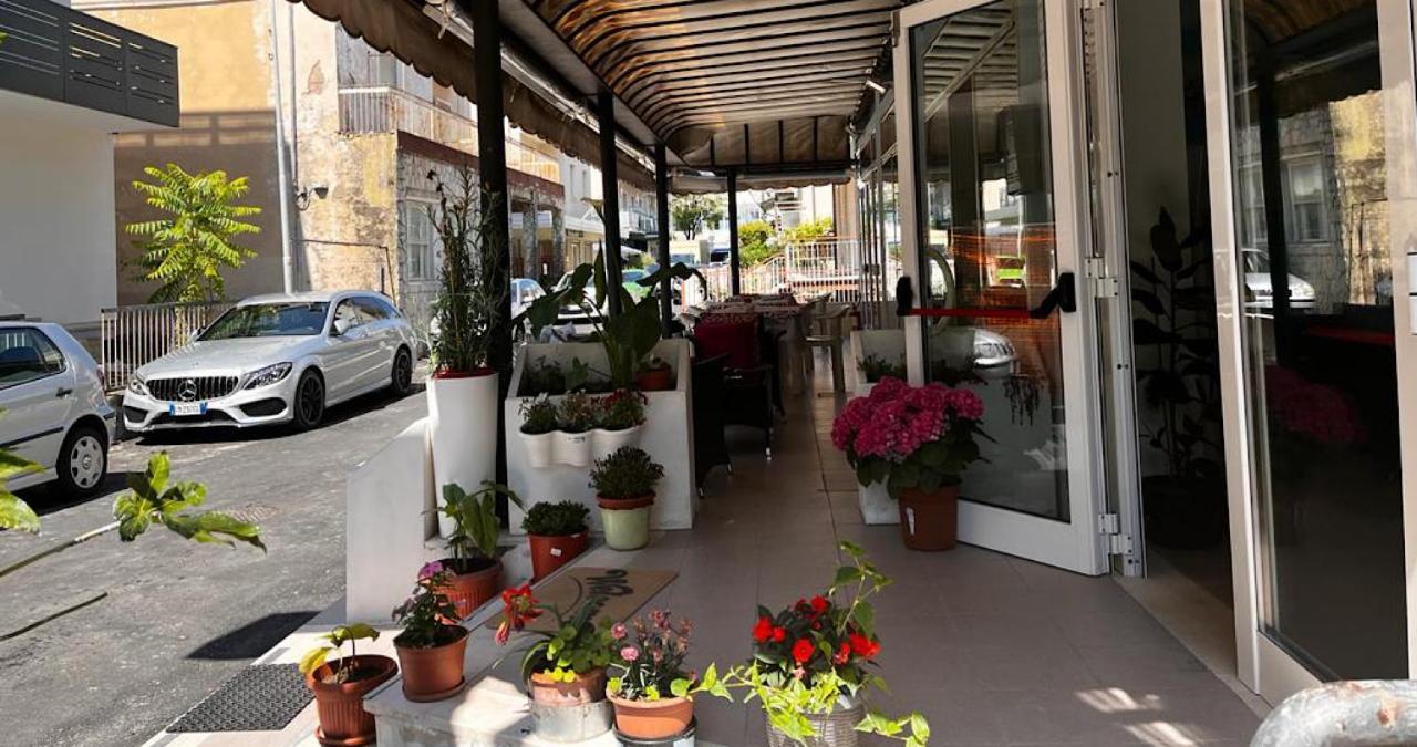 Due Gemelle Hotel Rimini Exterior photo